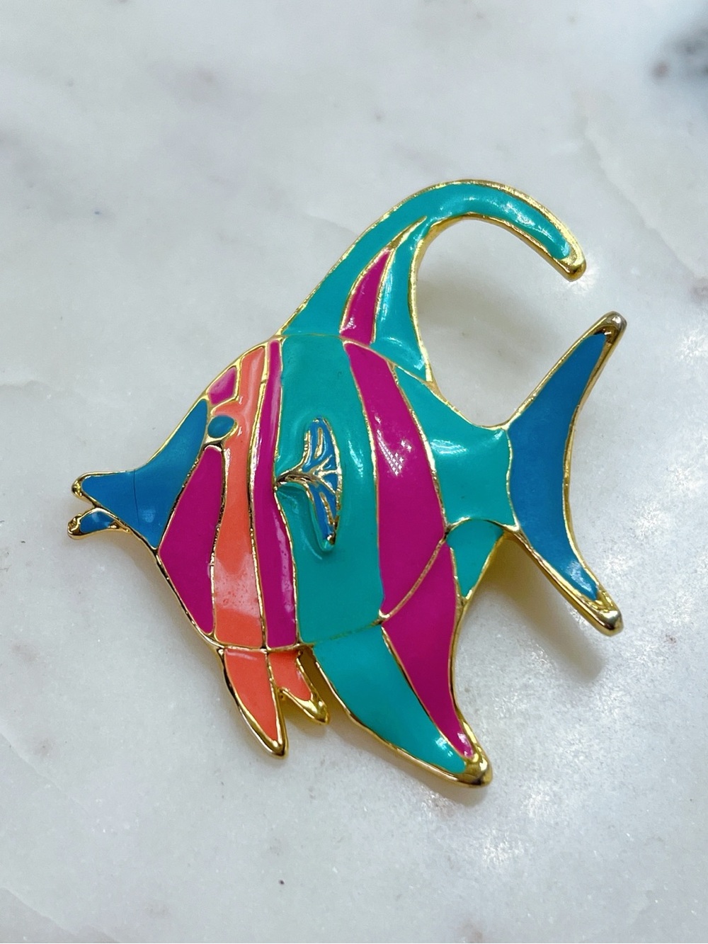 Vintage Angel Fish tropical 80s brooch gold pink blue teal orange